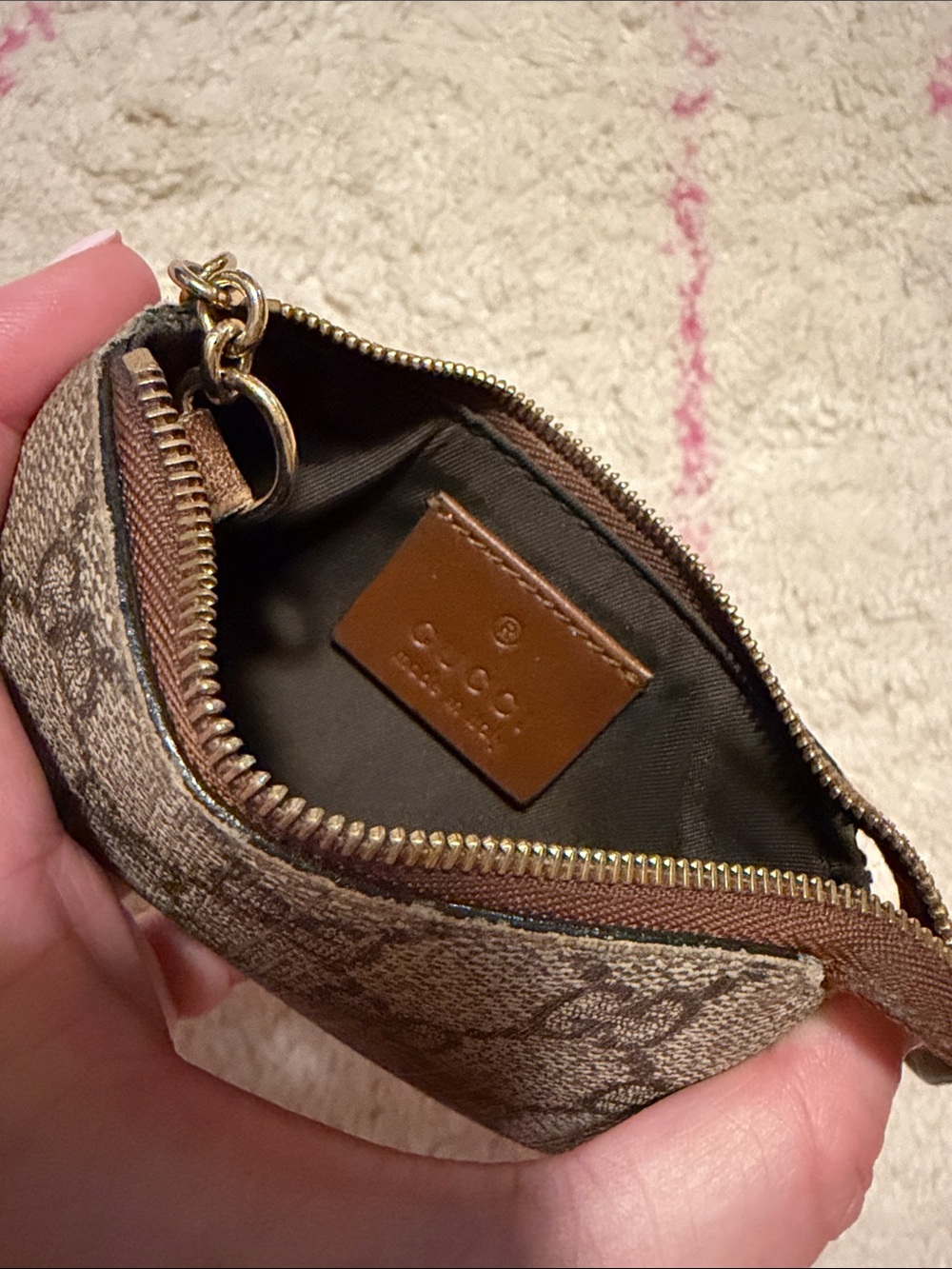 Gucci Monogram Key Pouch & Wallet - Picture 5 of 5